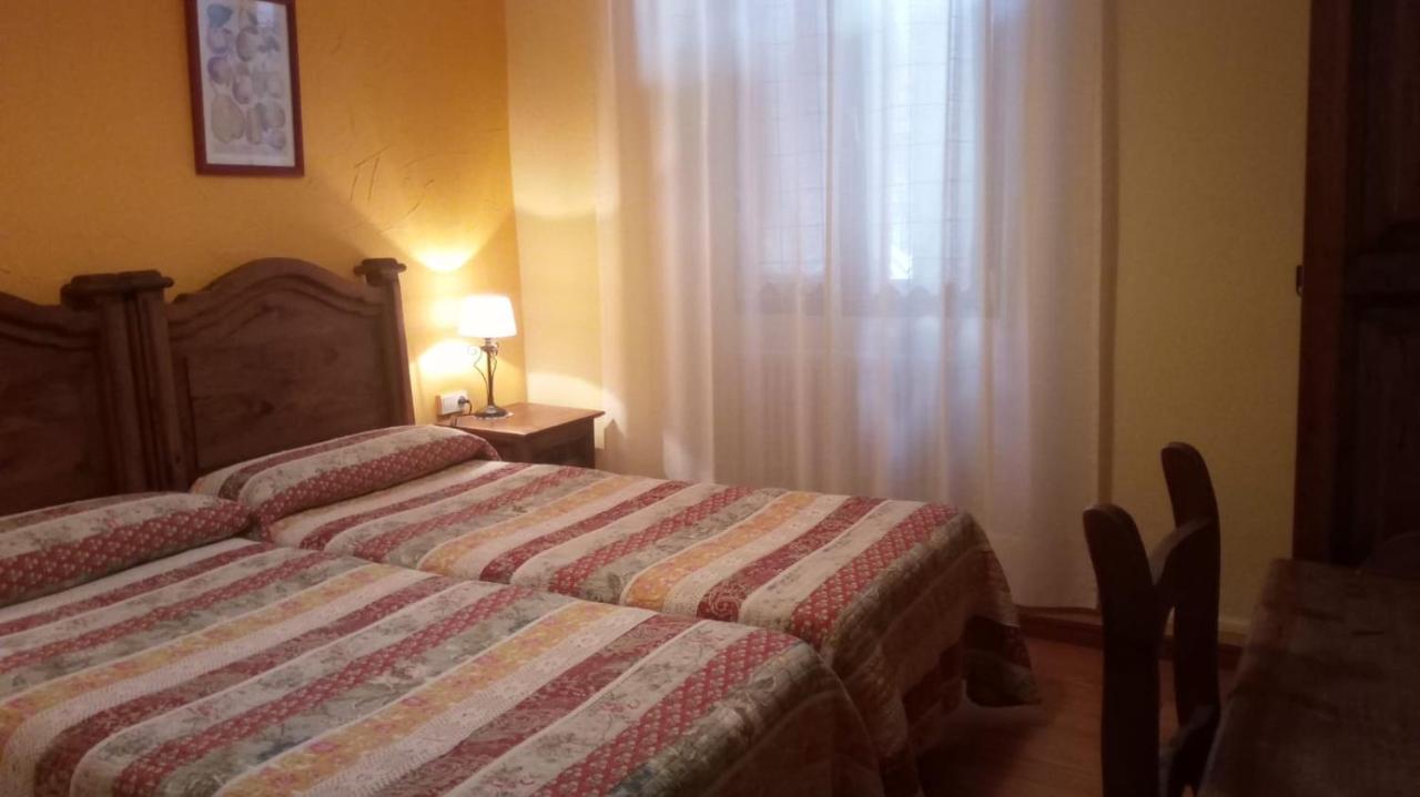 Hostal Casa Sario Jaurrieta Exteriör bild